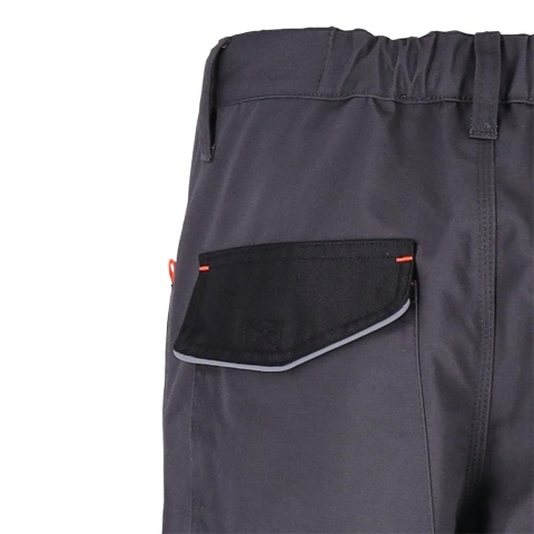 SPODNIE OCHRONNE DO PASA FORMEN RELAXED KIESZENIE NA NAKOLANNIKI SZARO-CZARNO-POMARAŃCZOWE