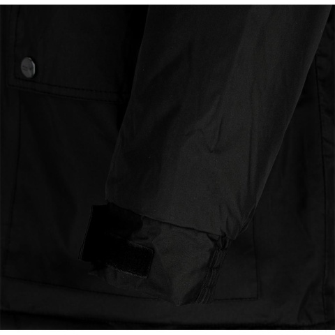 KURTKA OCHRONNA OCIEPLANA ALASKA, SYSTEM WENTYLACJI NA PLECACH I POD PACHAMI GRANATOWA